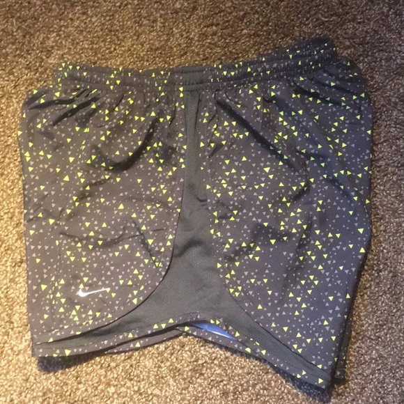 Nike Pants - Like new Nike running shorts women’s M